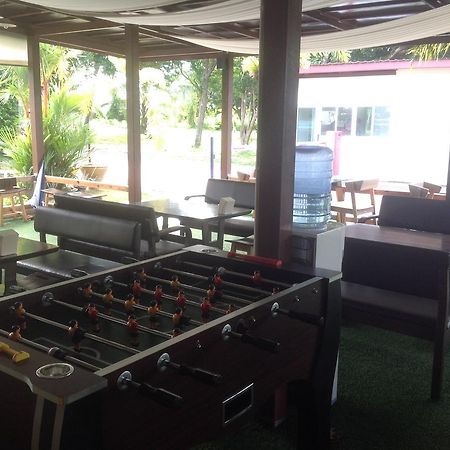 Check In And Chill Out Hotel Ban Laem Sok ภายนอก รูปภาพ