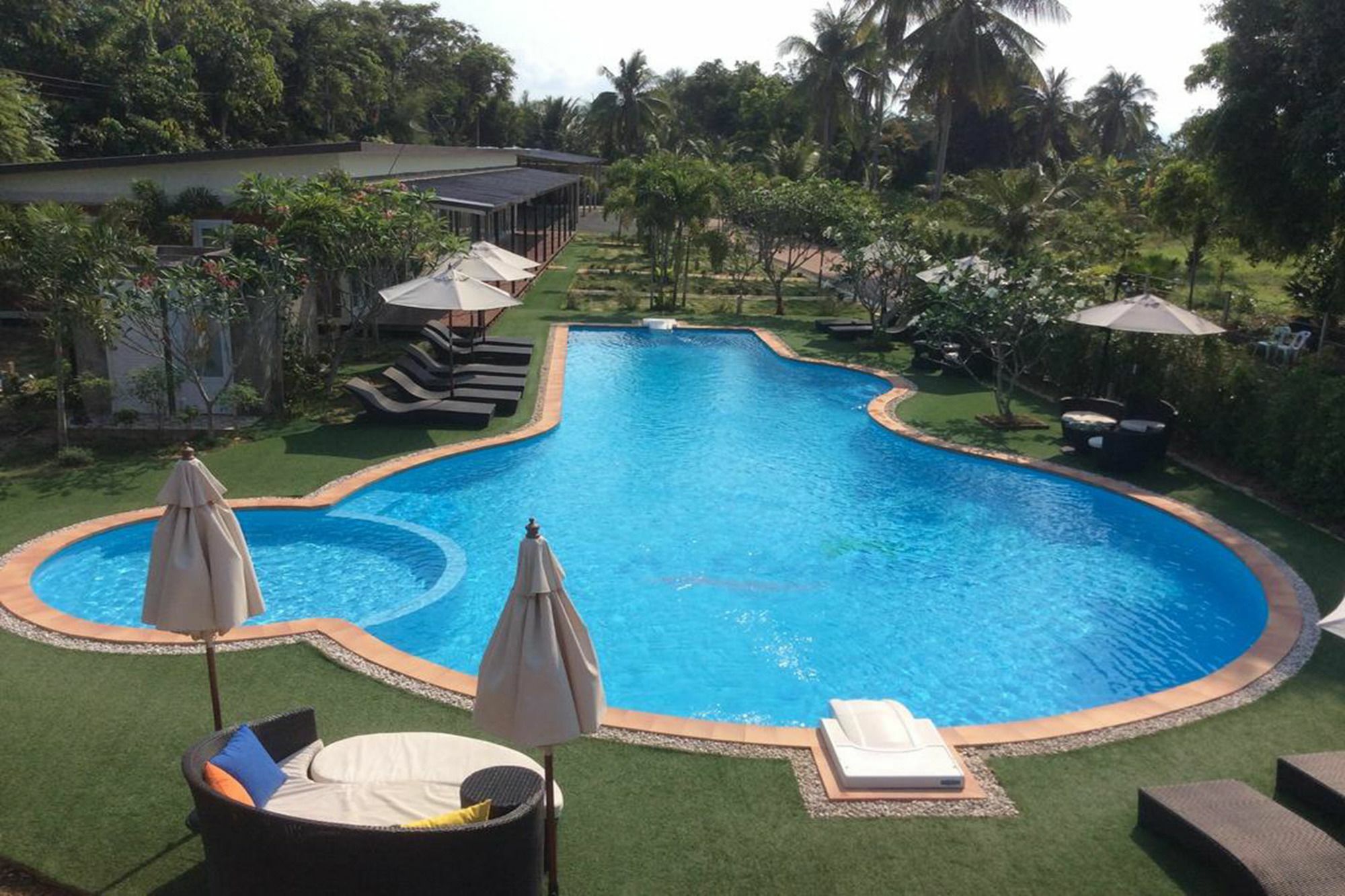 Check In And Chill Out Hotel Ban Laem Sok ภายนอก รูปภาพ