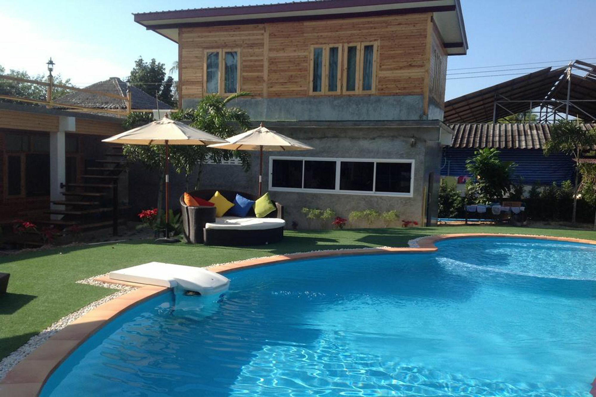 Check In And Chill Out Hotel Ban Laem Sok ภายนอก รูปภาพ